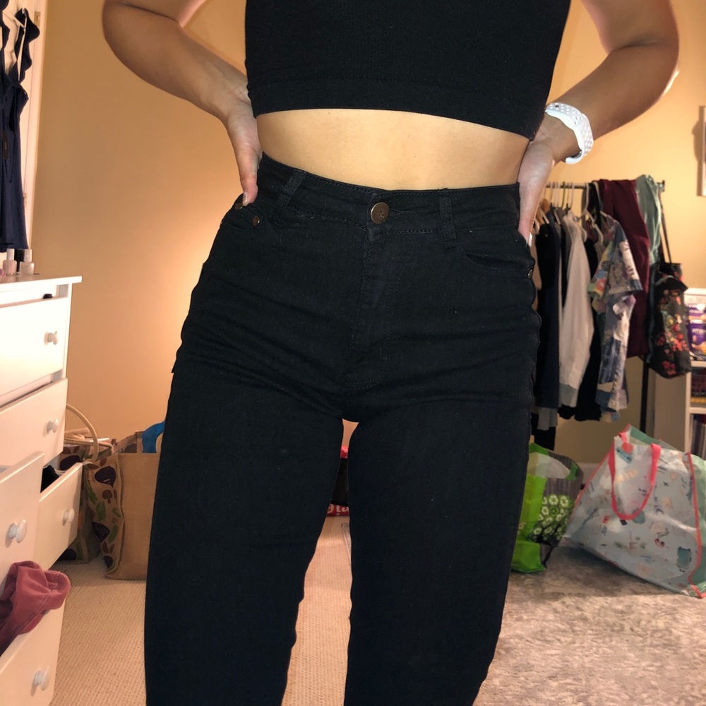 Black FashionNova high waisted skinny jeans